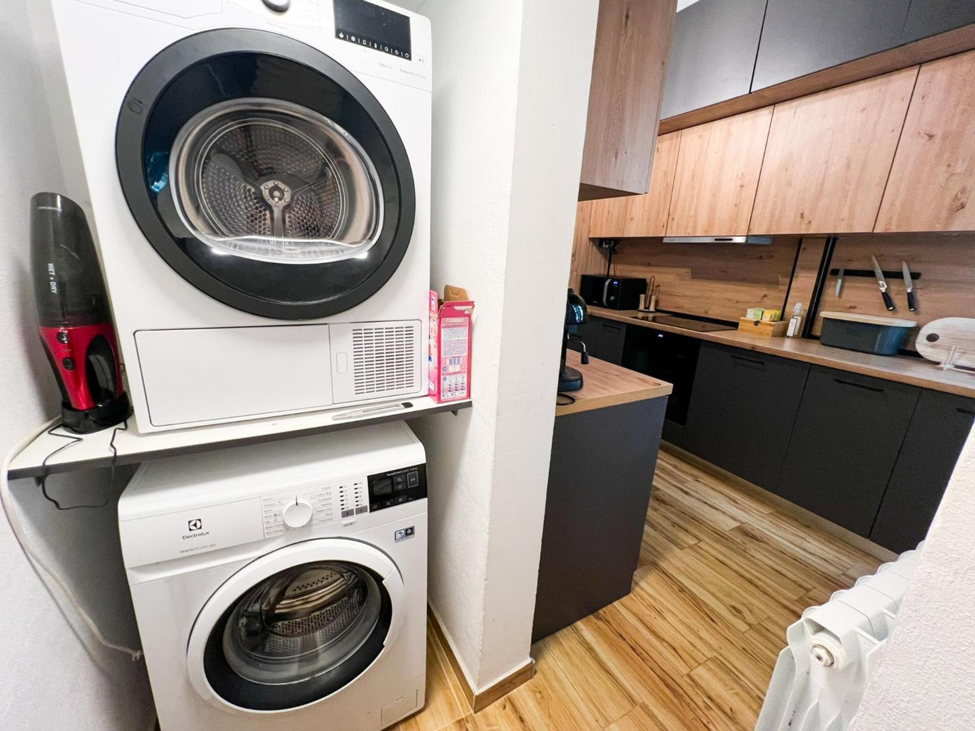 Perfect Long-Term Stay Stylish And Spacious Top Center Next To Vitosha Blvd Sofia Ngoại thất bức ảnh